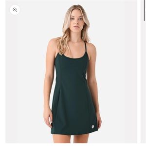 BNWT Vuori one shot tennis dress